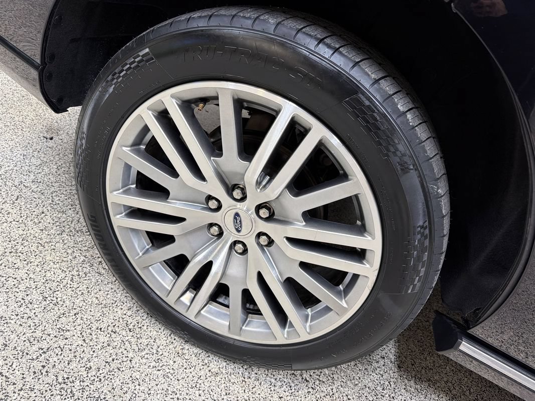 Used 2023 Ford Expedition Platinum AWD/4WD image 52