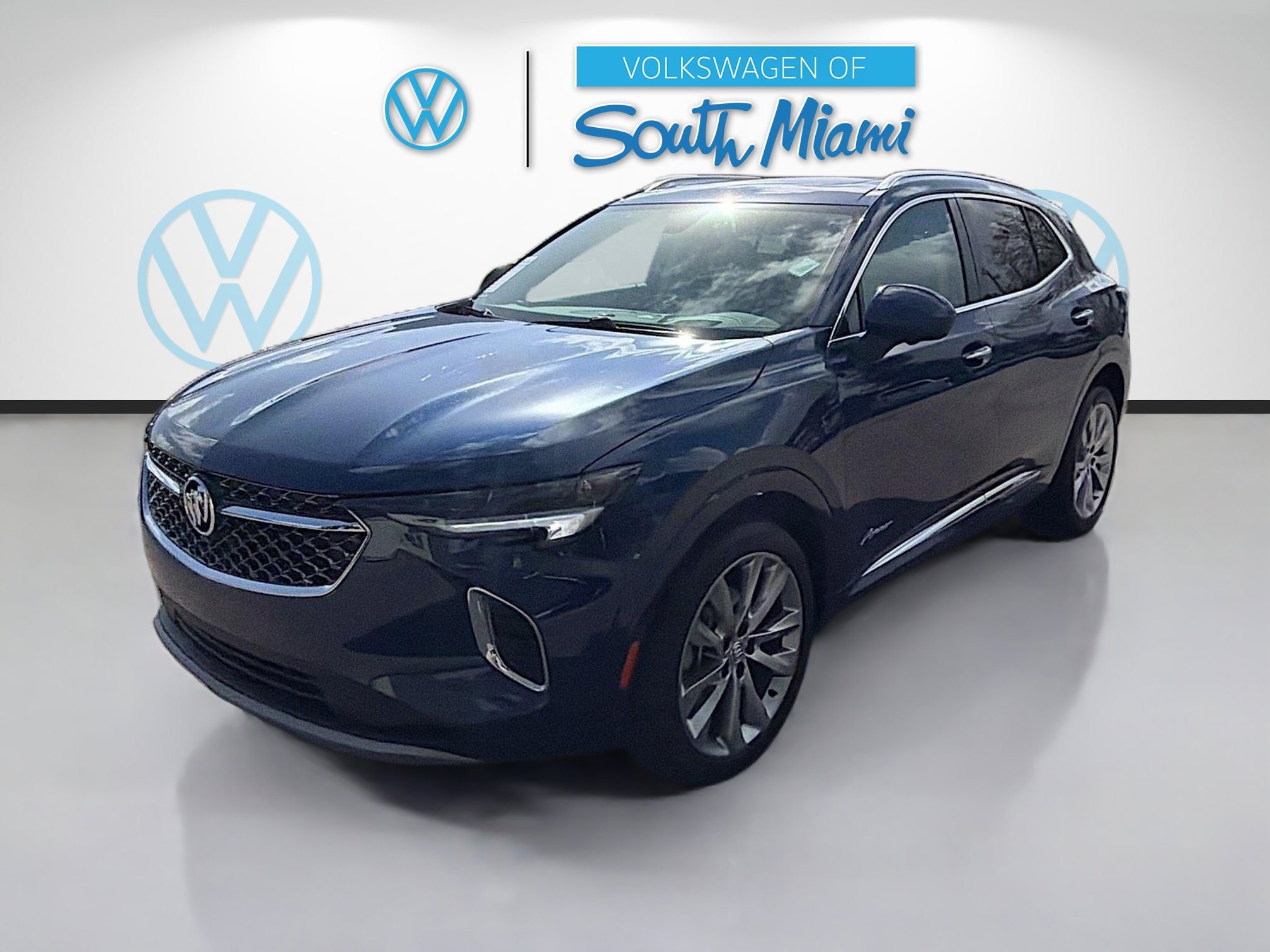 Used 2023 Buick Envision Avenir image 3