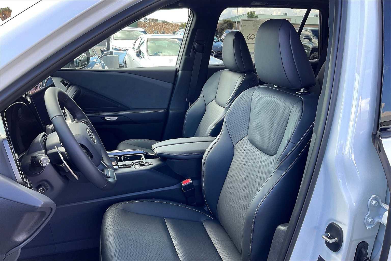 New 2026 Lexus TX 350 AWD image 9