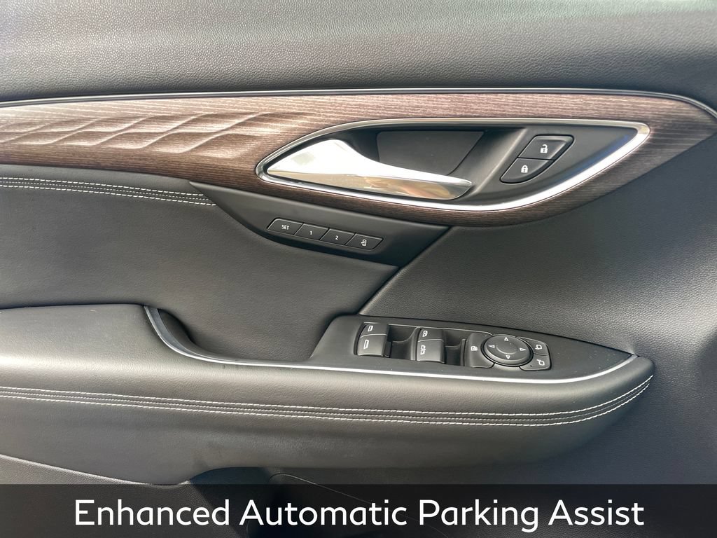 Used 2022 Buick Envision Avenir w/ Technology Package II FWD image 14
