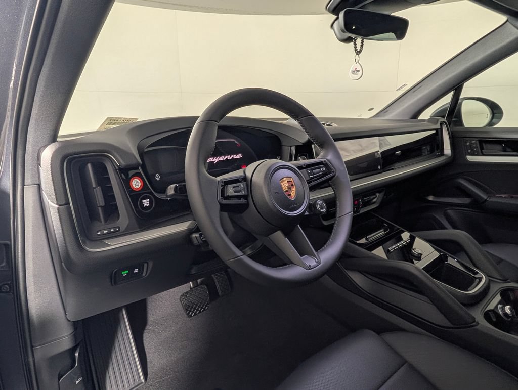 New 2026 Porsche Cayenne E-Hybrid AWD/4WD image 4