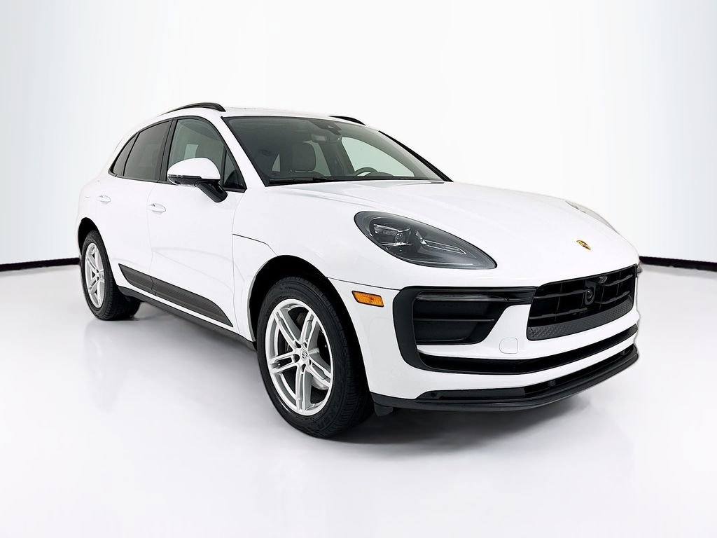 Certified 2023 Porsche Macan Turbo AWD/4WD image 7