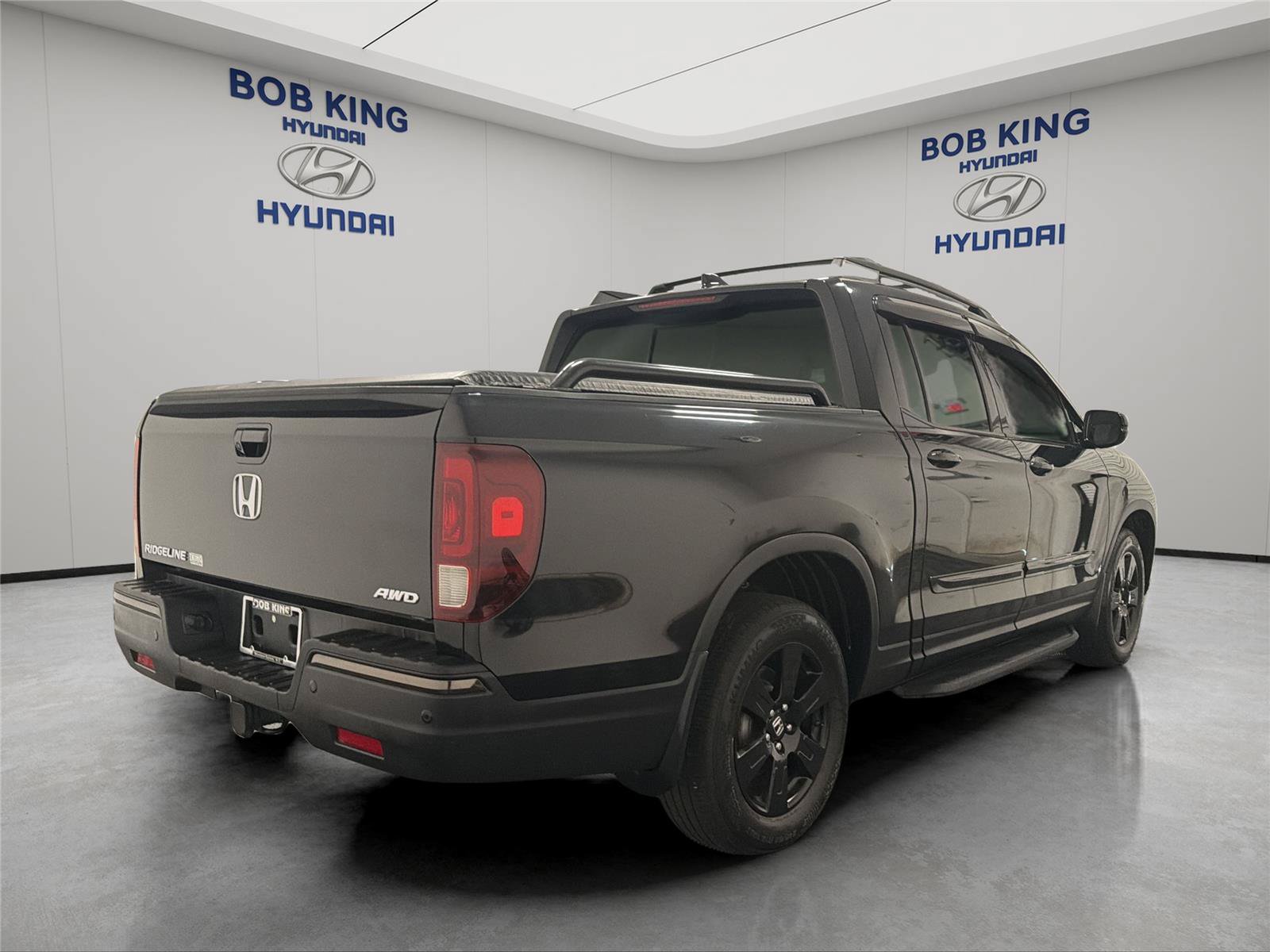 Used 2017 Honda Ridgeline Black Edition image 5