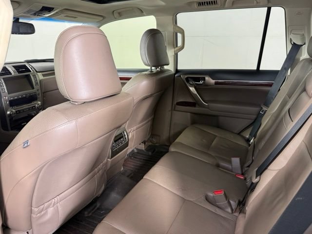 Used 2015 Lexus GX 460 w/ Premium Package AWD/4WD image 24