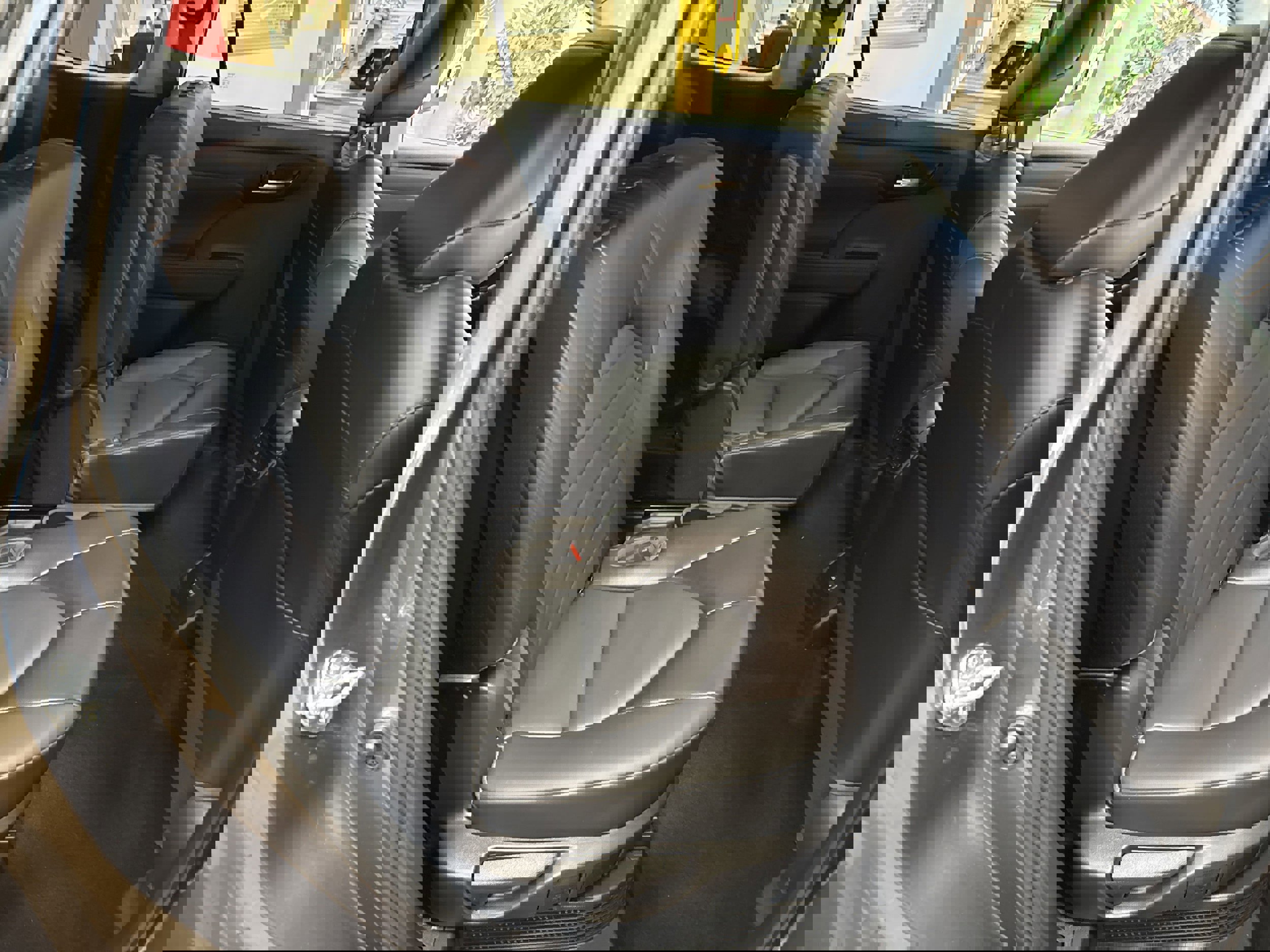 Used 2022 Toyota Highlander XLE image 21