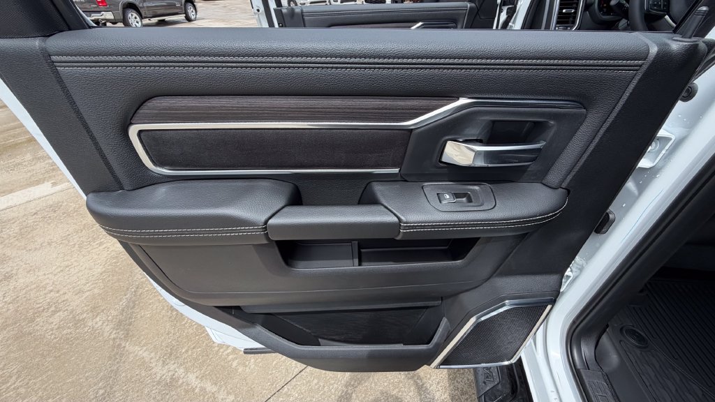 New 2026 RAM 3500 Laramie w/ Night Edition AWD/4WD image 20