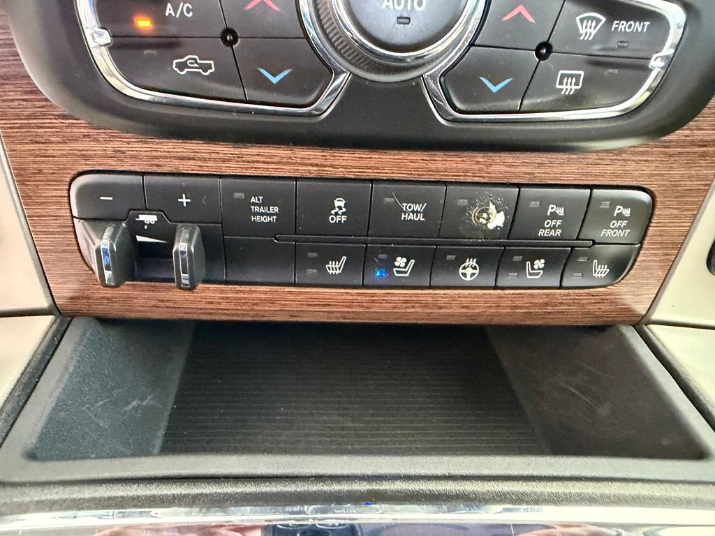 Used 2018 RAM 3500 Laramie RWD image 54