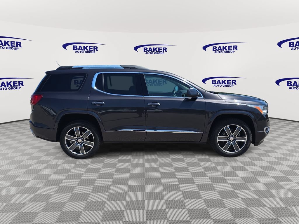 Certified 2019 GMC Acadia Denali w/ Technology Package AWD/4WD image 4