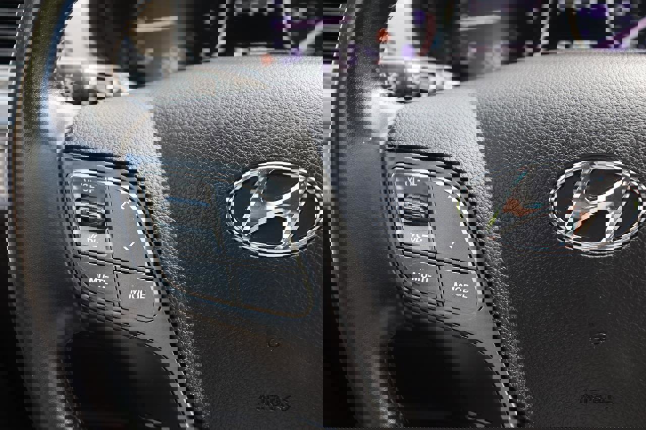 Used 2017 Hyundai Santa Fe Sport w/ Cargo Package image 28