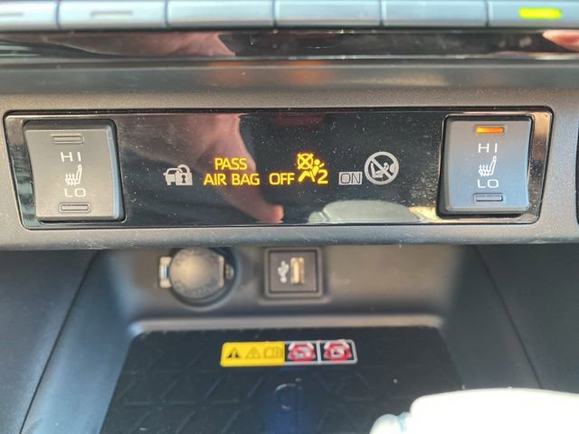 Used 2024 Toyota RAV4 XSE w/ Advanced Technology Package AWD/4WD image 13