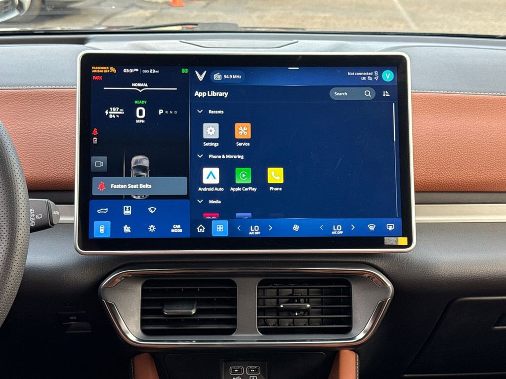 New 2025 VinFast VF 8 Plus AWD/4WD image 21