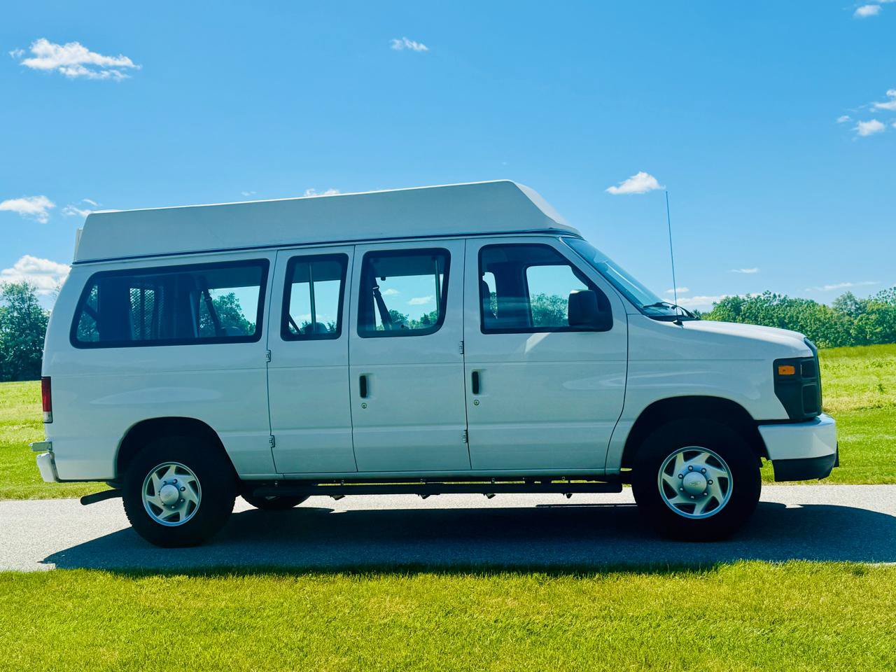 Used 2012 Ford E-250 and Econoline 250 w/ PWR Group RWD image 5