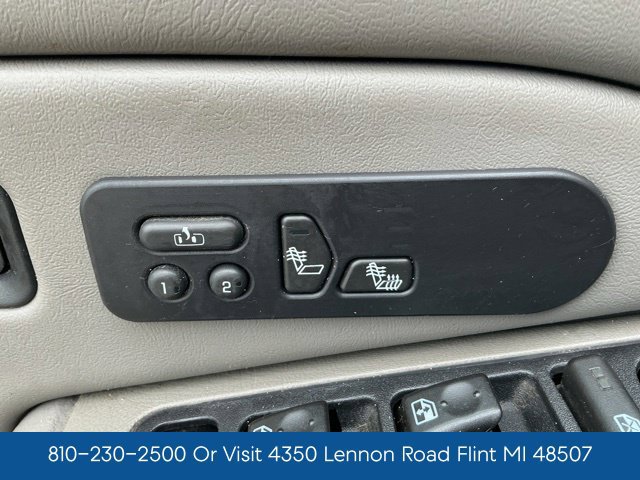 Used 2006 Chevrolet Avalanche Z71 w/ Sun And Sound Package AWD/4WD image 18
