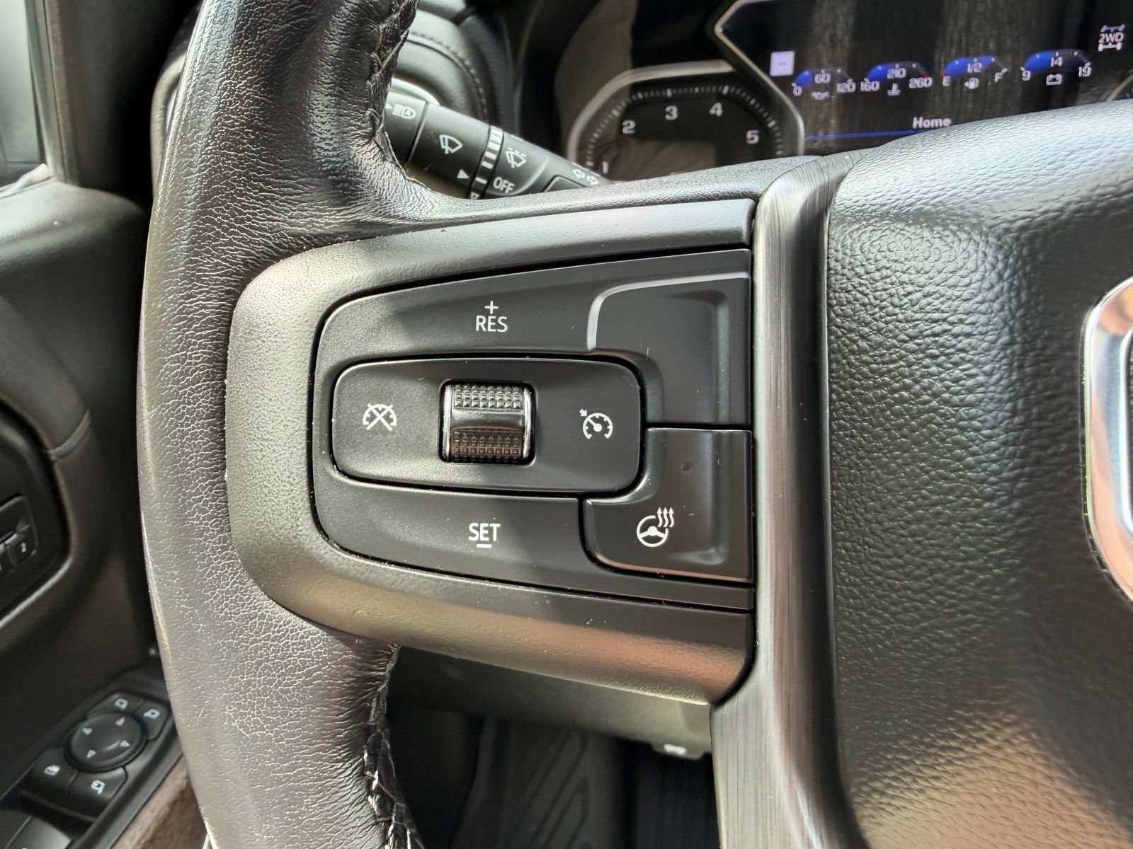 Used 2022 GMC Sierra 1500 Denali w/ Denali Premium Package AWD/4WD image 14