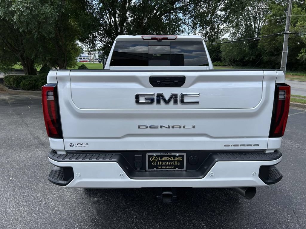 Used 2025 GMC Sierra 2500 Denali Ultimate w/ Max Trailering Package AWD/4WD image 3