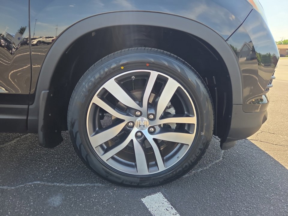 Used 2016 Honda Pilot Elite image 29