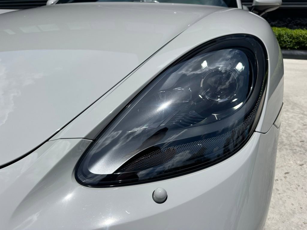Certified 2025 Porsche 718 Cayman RWD image 13