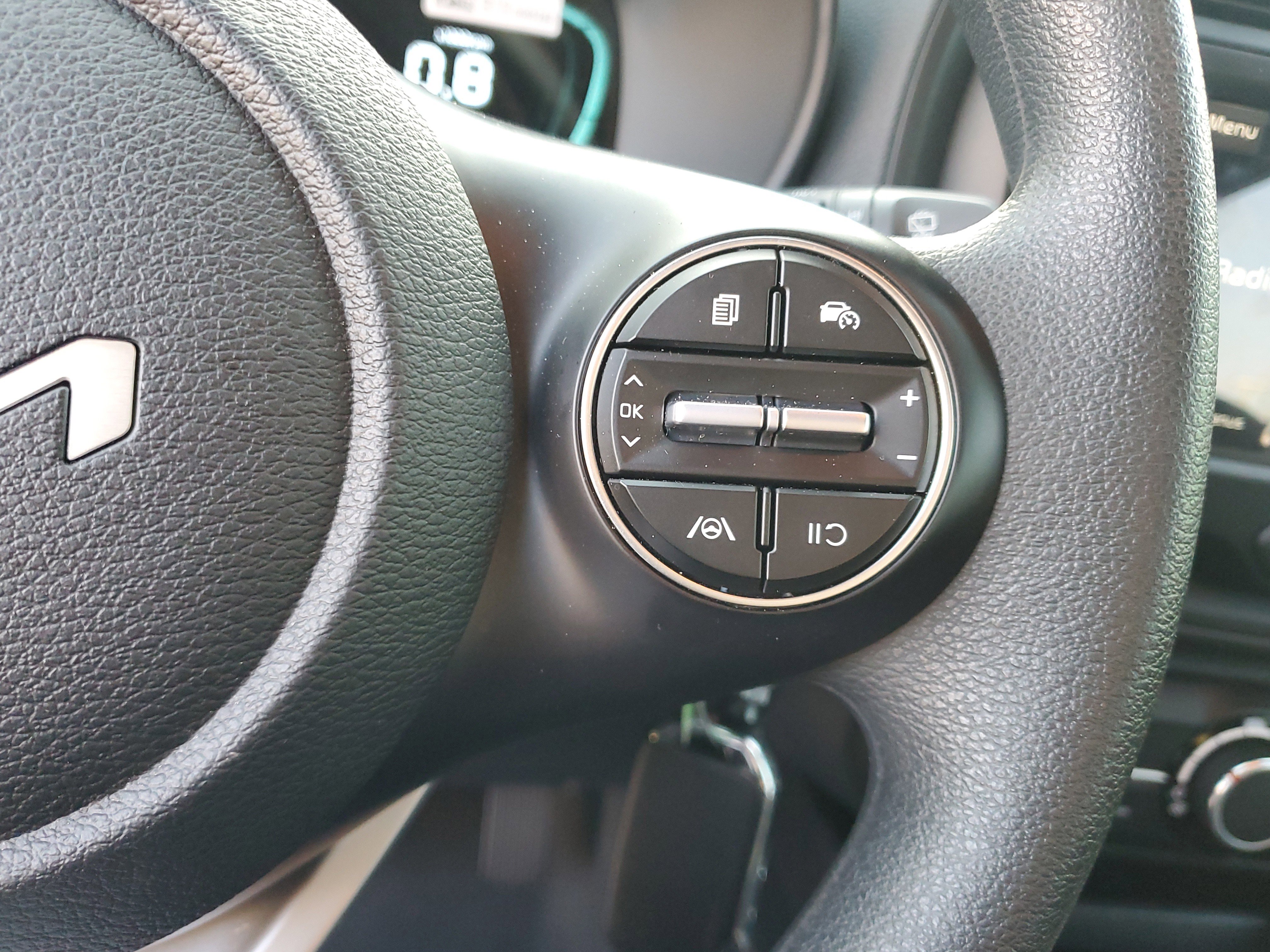 Certified 2025 Kia Soul LX w/ LX Technology Package image 24