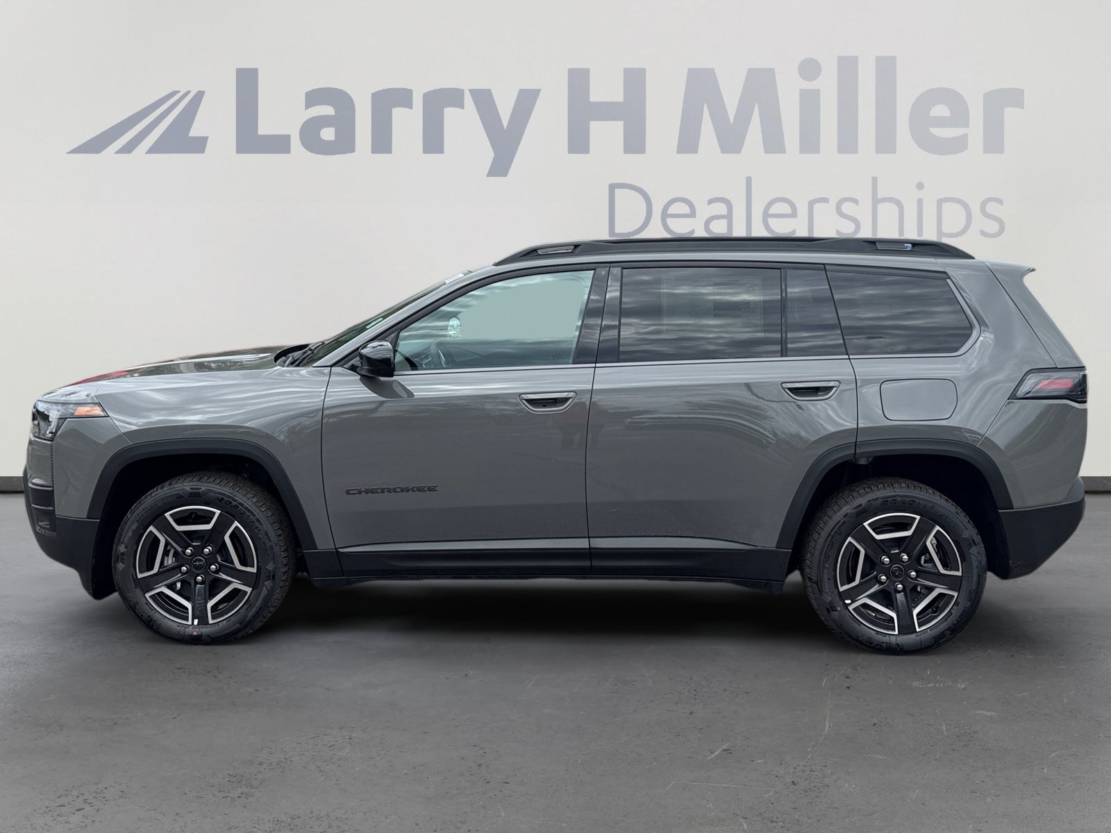 New 2026 Jeep Cherokee Laredo AWD/4WD image 2