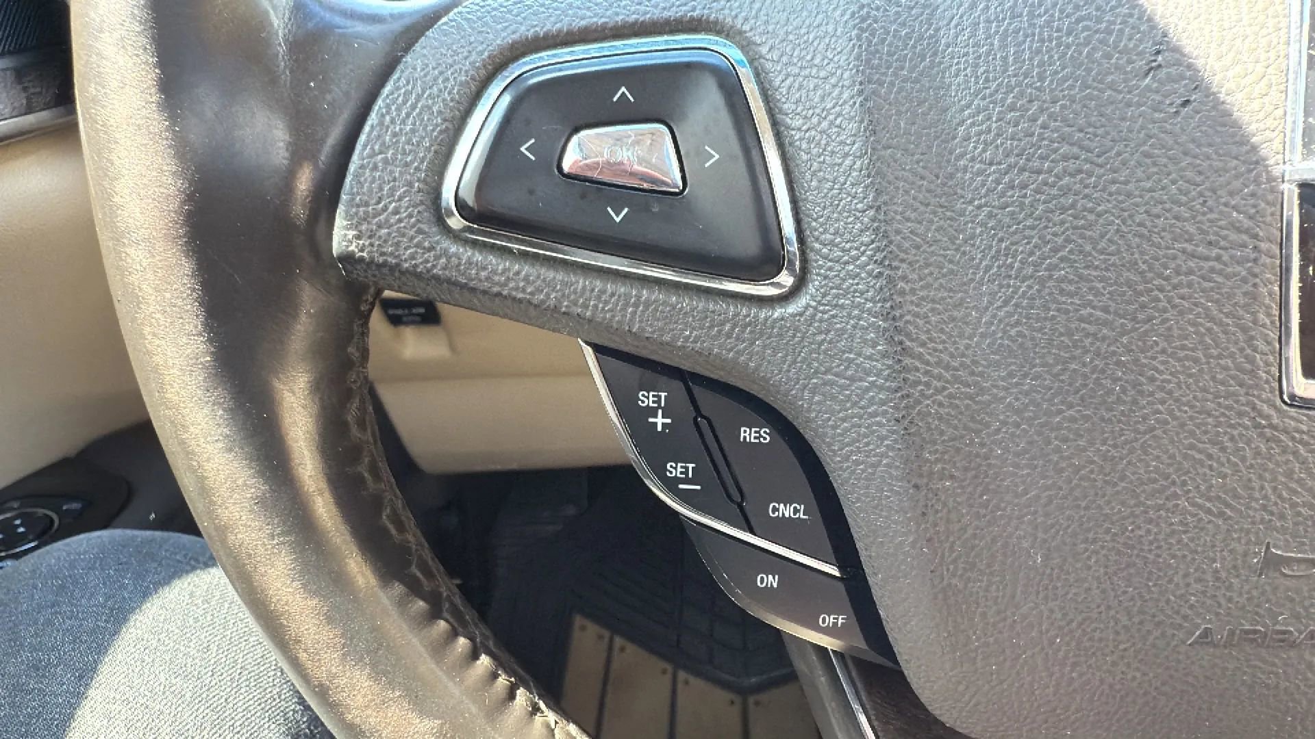 Used 2016 Lincoln MKX Reserve w/ Climate Package image 12