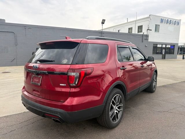 Used 2016 Ford Explorer Sport w/ Equipment Group 401A AWD/4WD image 7