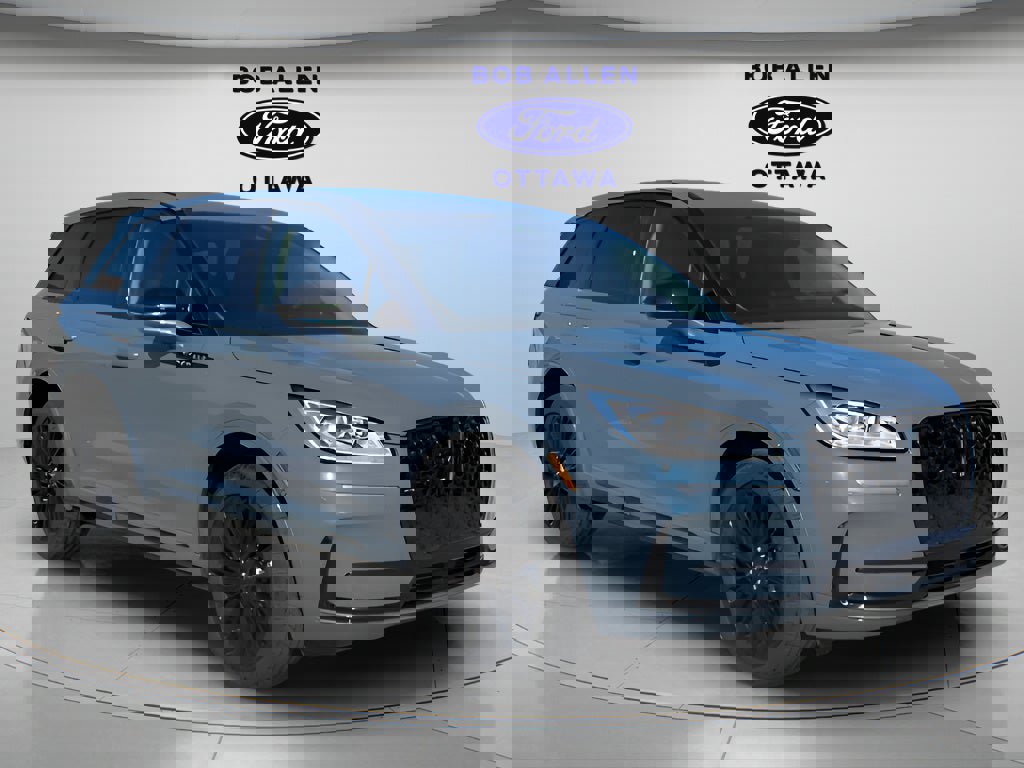 Used 2025 Lincoln Corsair Reserve w/ Jet Appearance Package image 11