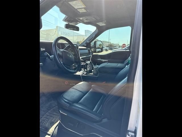 Used 2025 Ford F250 Platinum w/ FX4 Off-Road Package AWD/4WD image 5
