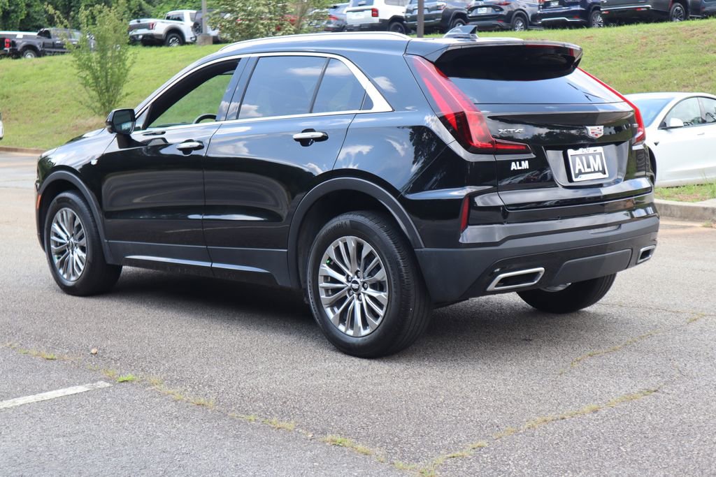 Used 2025 Cadillac XT4 Premium Luxury FWD image 7