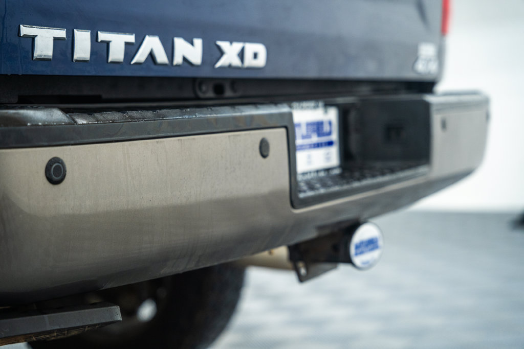Used 2018 Nissan Titan Platinum Reserve w/ Platinum Utility Package AWD/4WD image 9