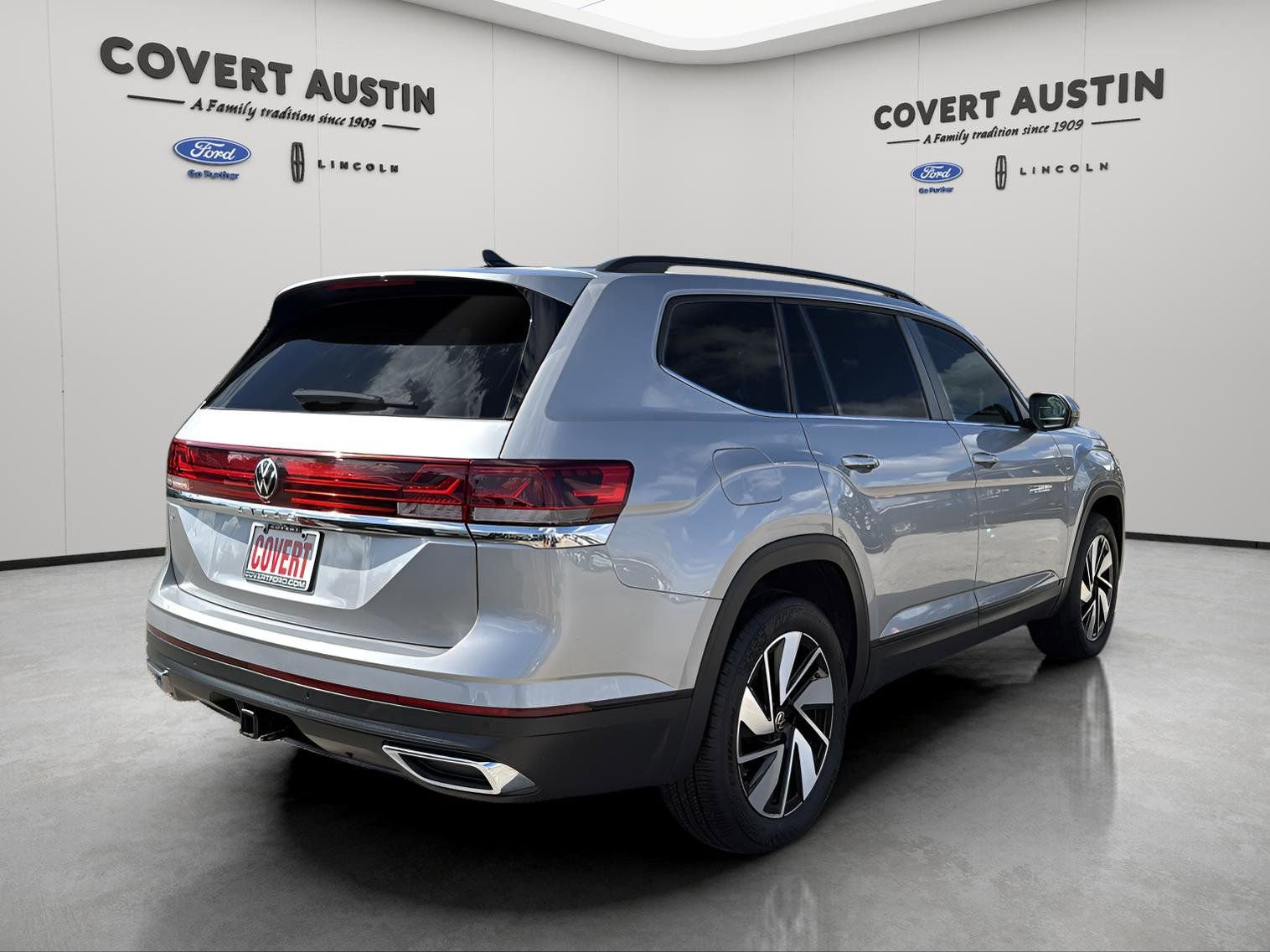 Used 2025 Volkswagen Atlas SE image 5