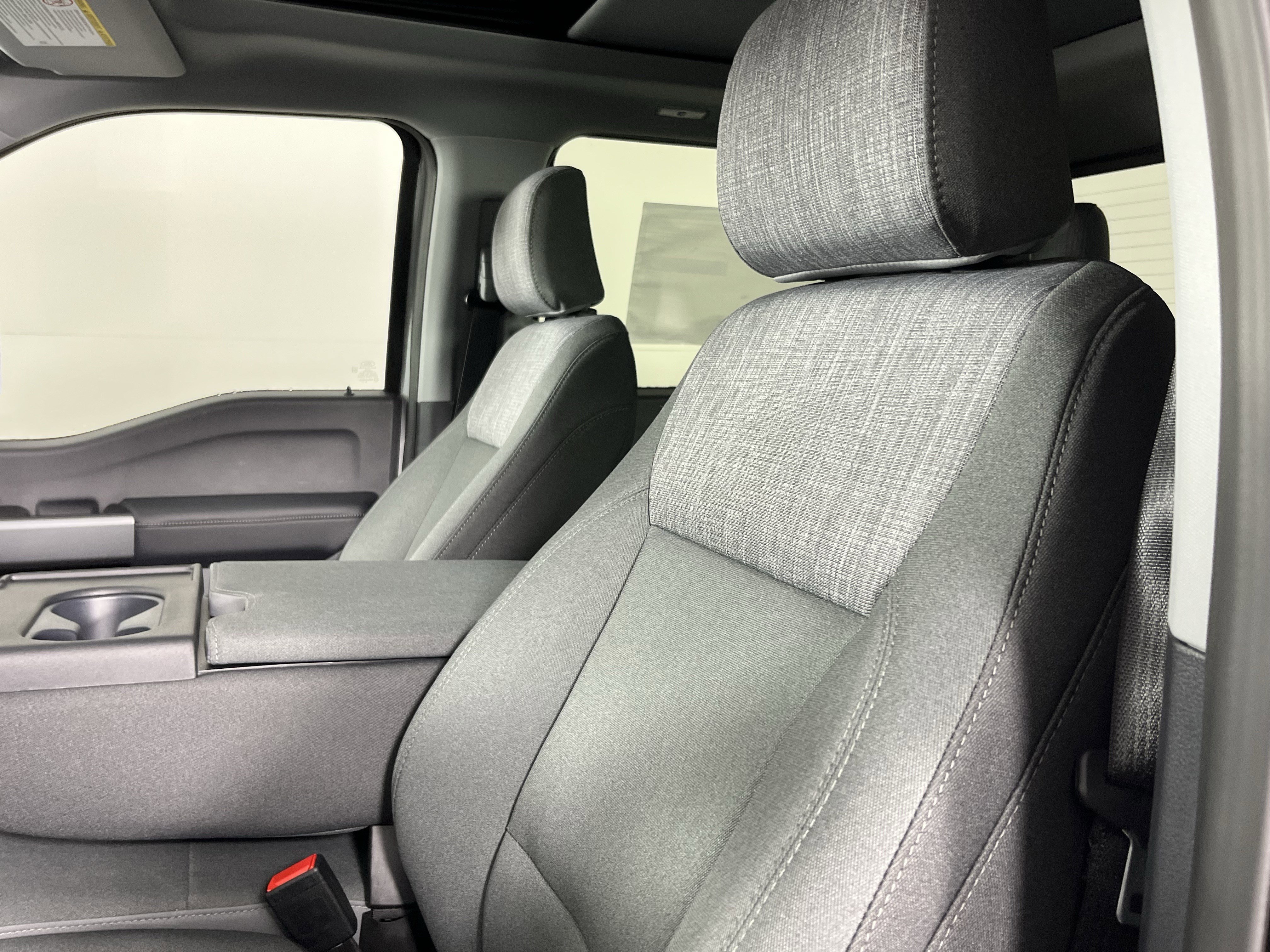 New 2026 Ford F250 XLT w/ Tremor Off-Road Package image 17