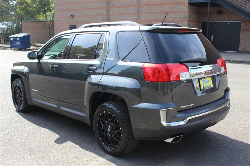 Used 2017 GMC Terrain SLE AWD/4WD image 3