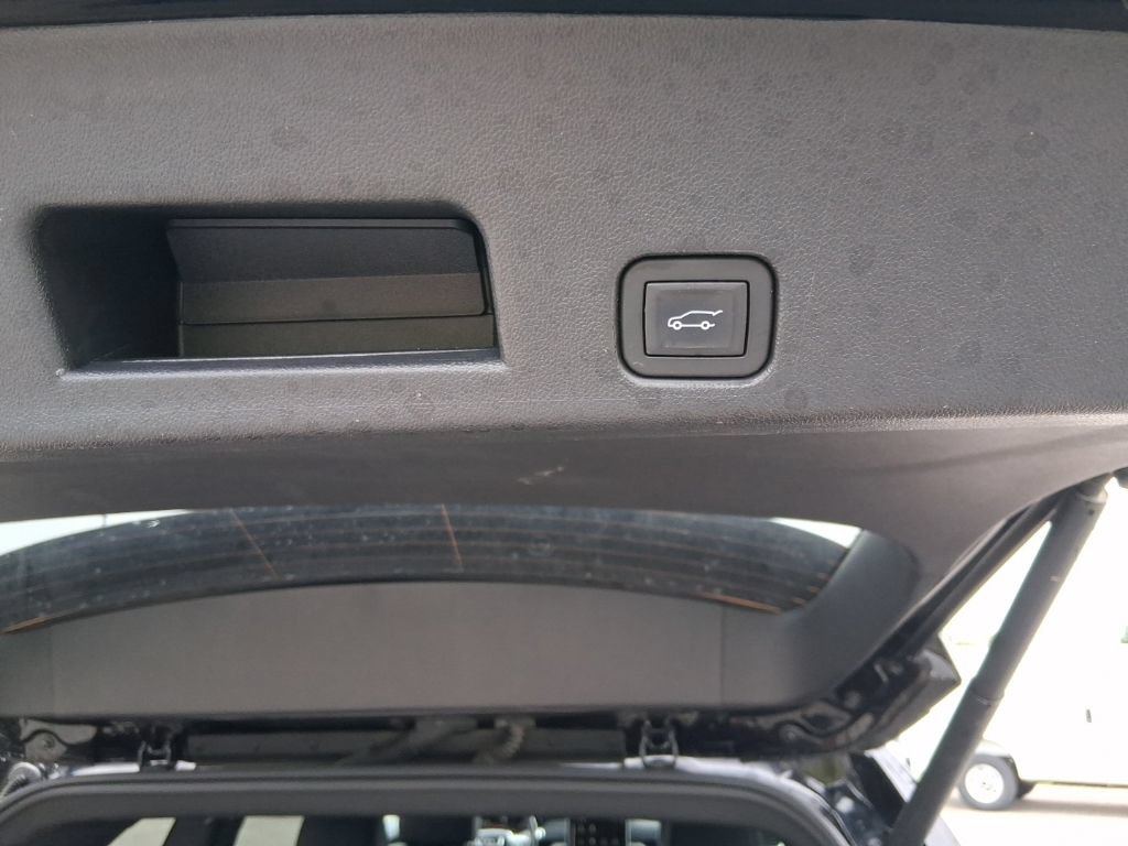 Used 2024 GMC Acadia Elevation w/ Trailering Package AWD/4WD image 21