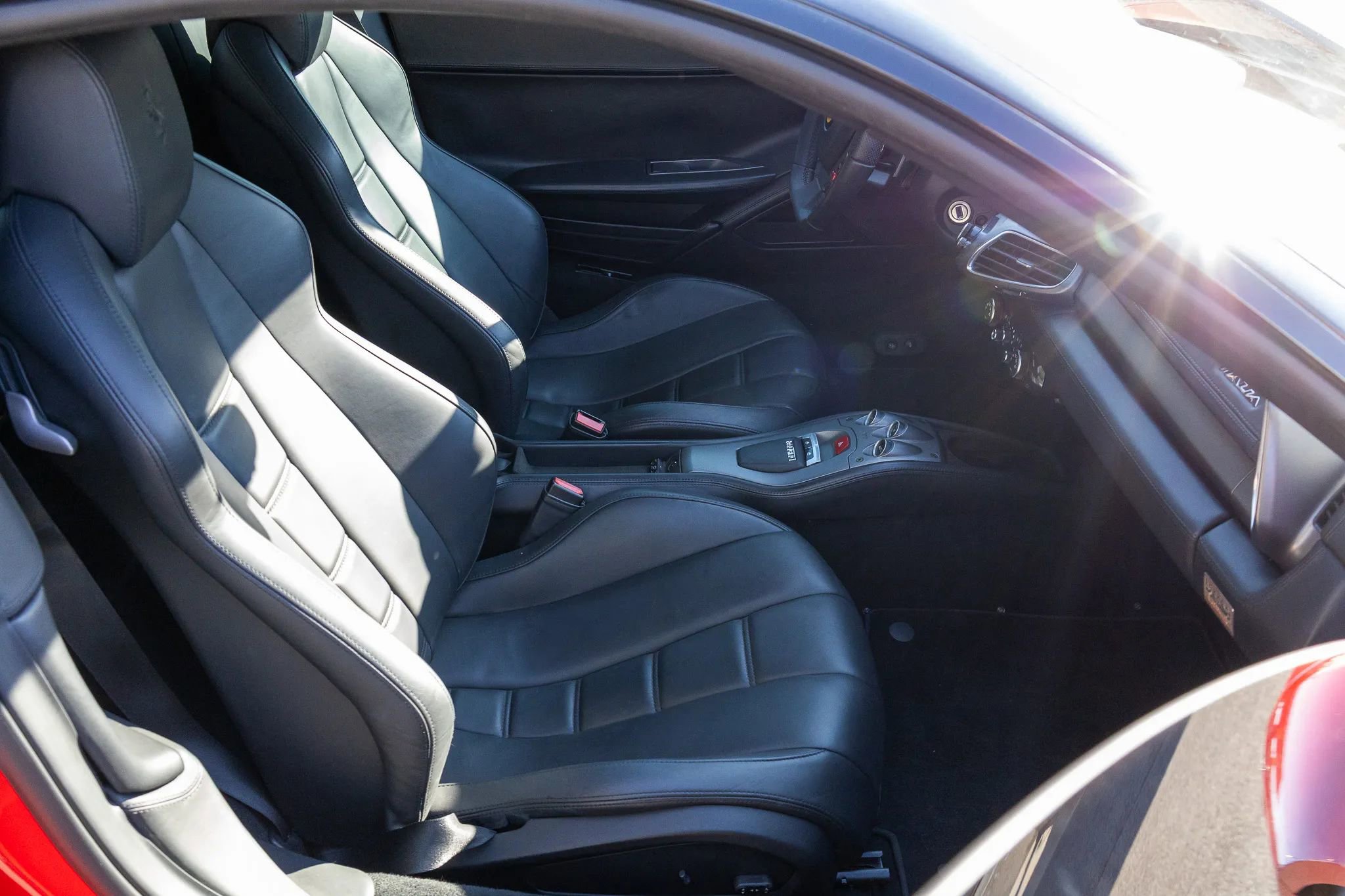 Used 2010 Ferrari 458 Italia Coupe image 57