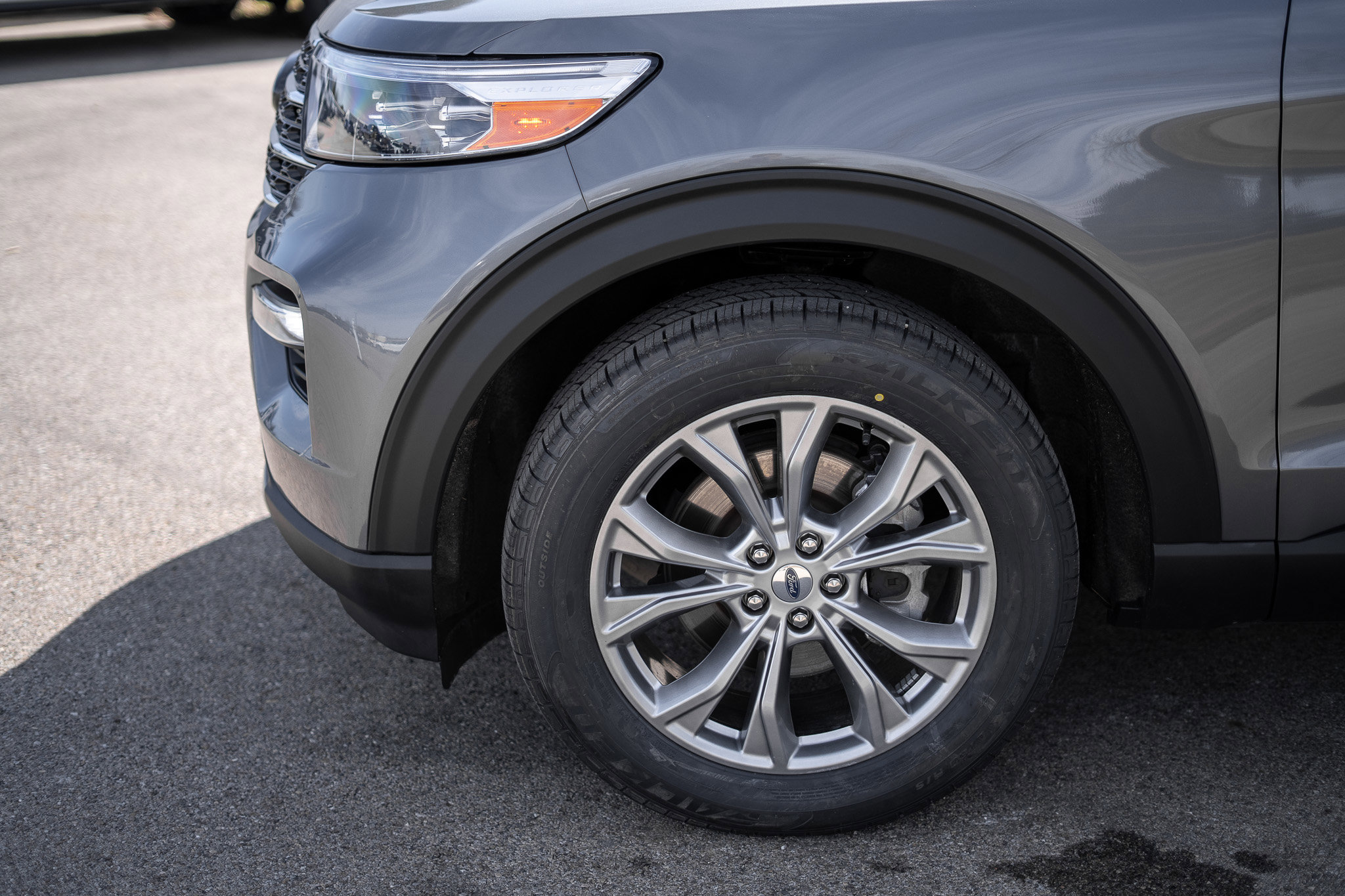 Used 2023 Ford Explorer XLT w/ Equipment Group 202A image 9