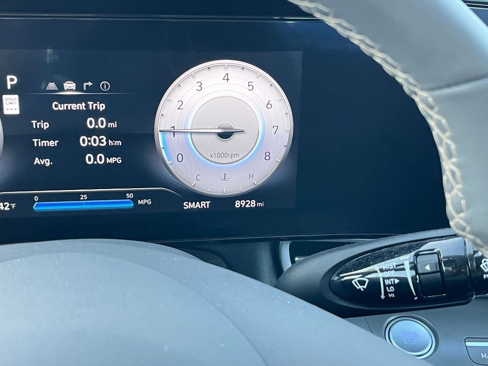 Used 2025 Hyundai Elantra SEL image 39