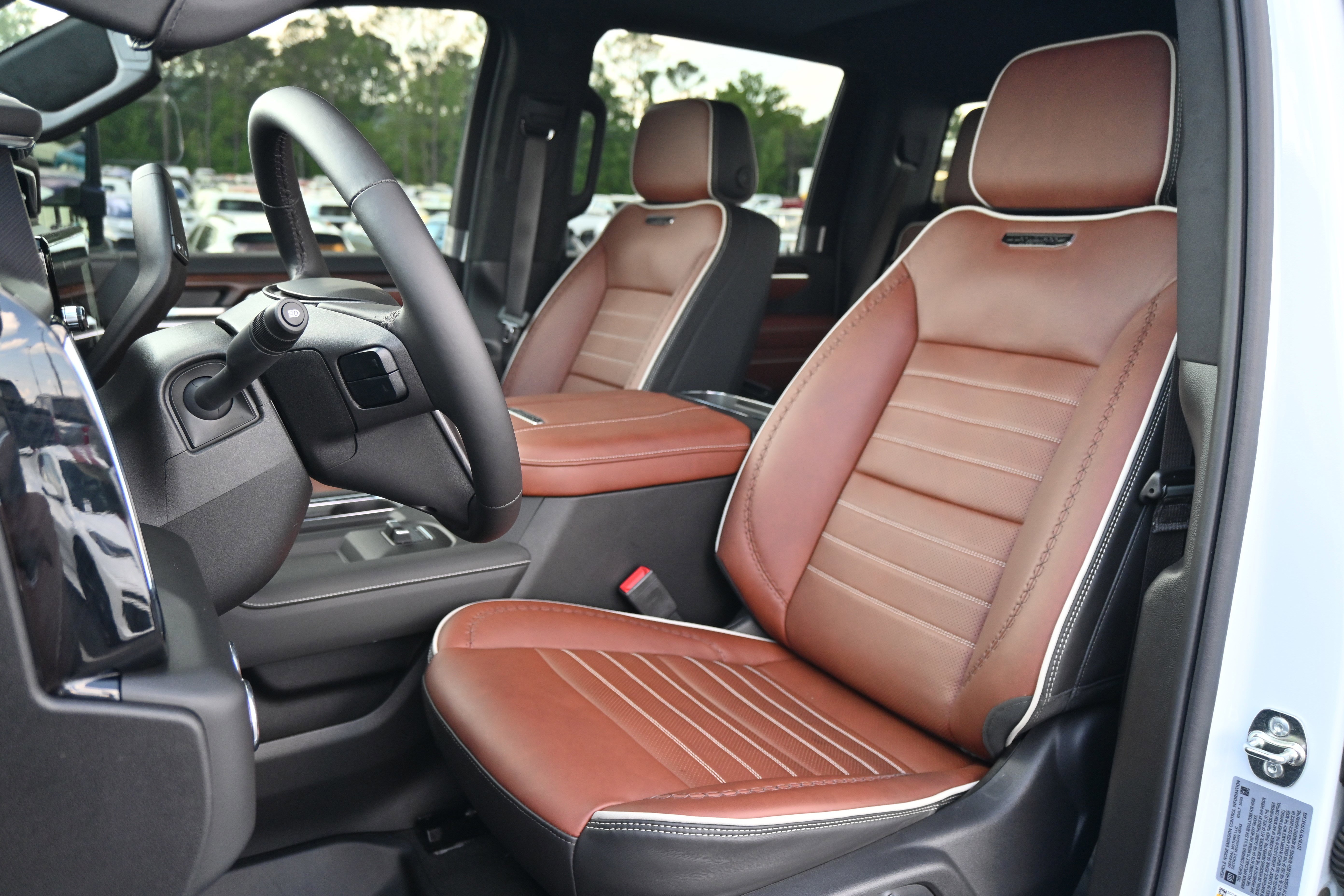 Used 2026 GMC Sierra 3500 Denali Ultimate AWD/4WD image 7