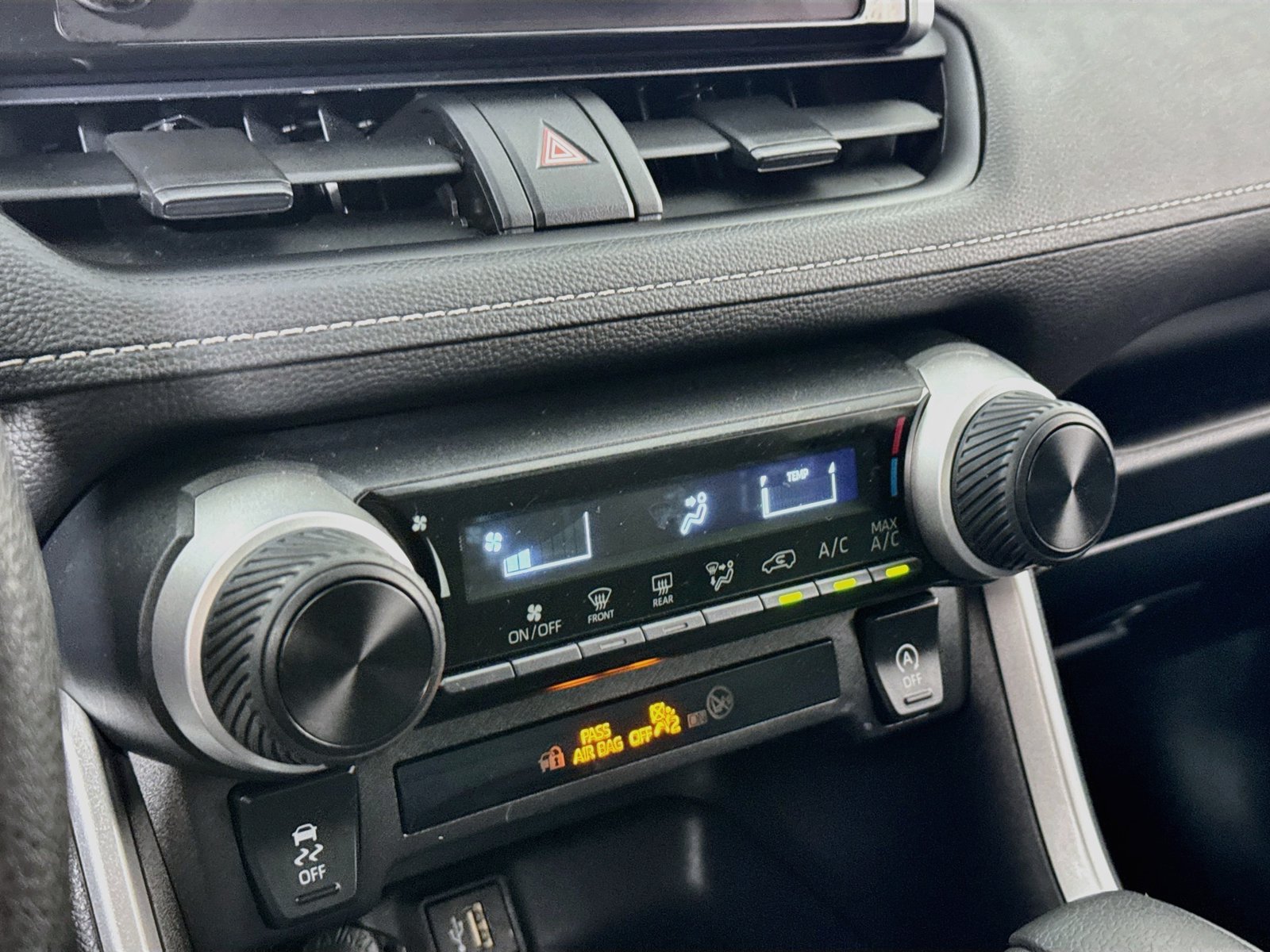 Certified 2025 Toyota RAV4 LE AWD/4WD image 14