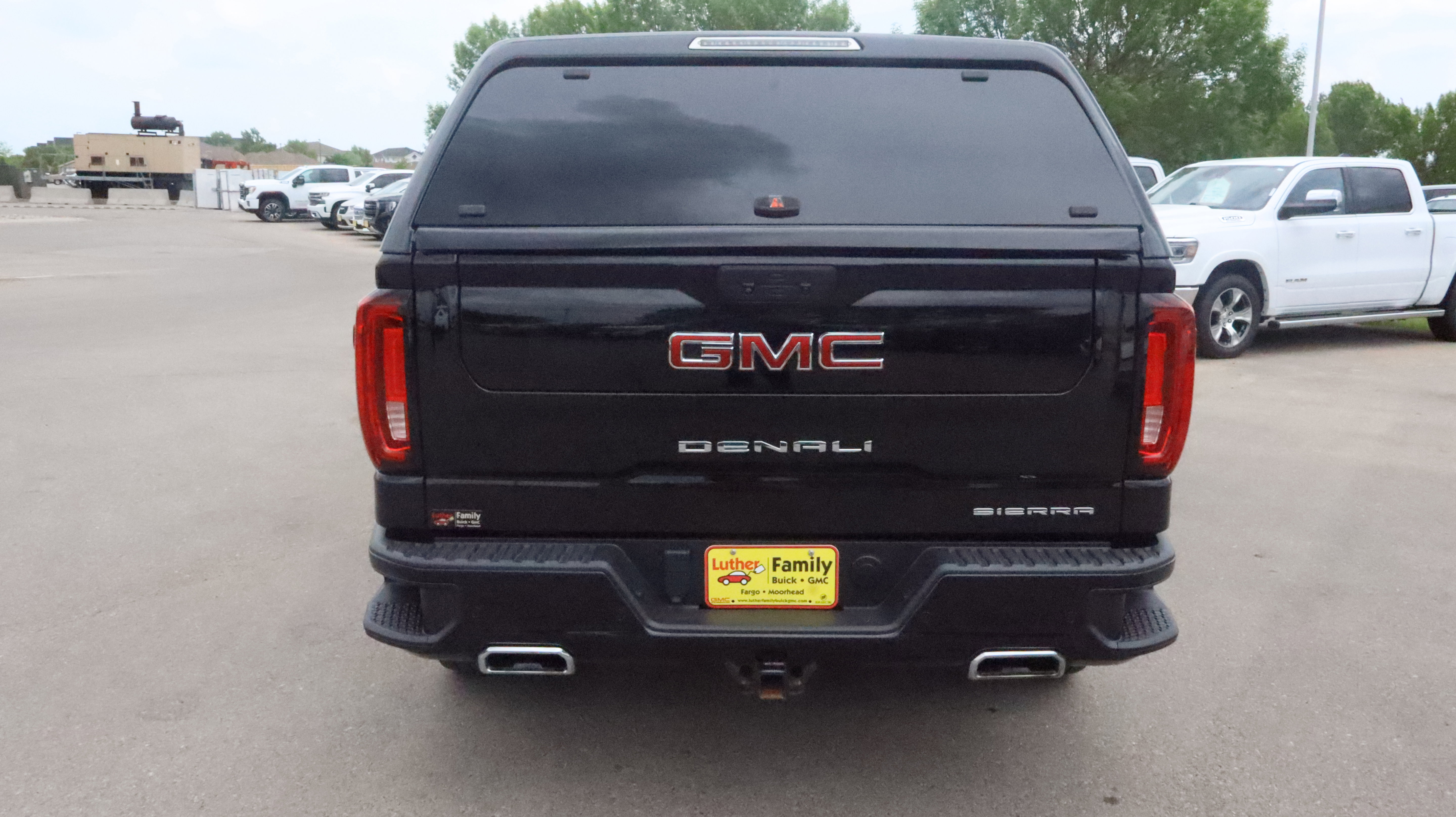 Certified 2020 GMC Sierra 1500 Denali w/ Denali Ultimate Package AWD/4WD image 6