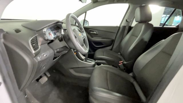 Used 2022 Chevrolet Trax LT w/ Driver Confidence Package AWD/4WD image 25