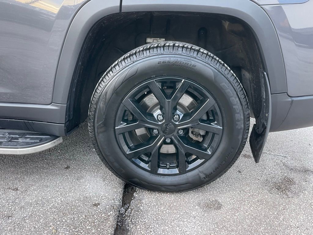 Used 2022 Jeep Grand Cherokee L Limited image 31