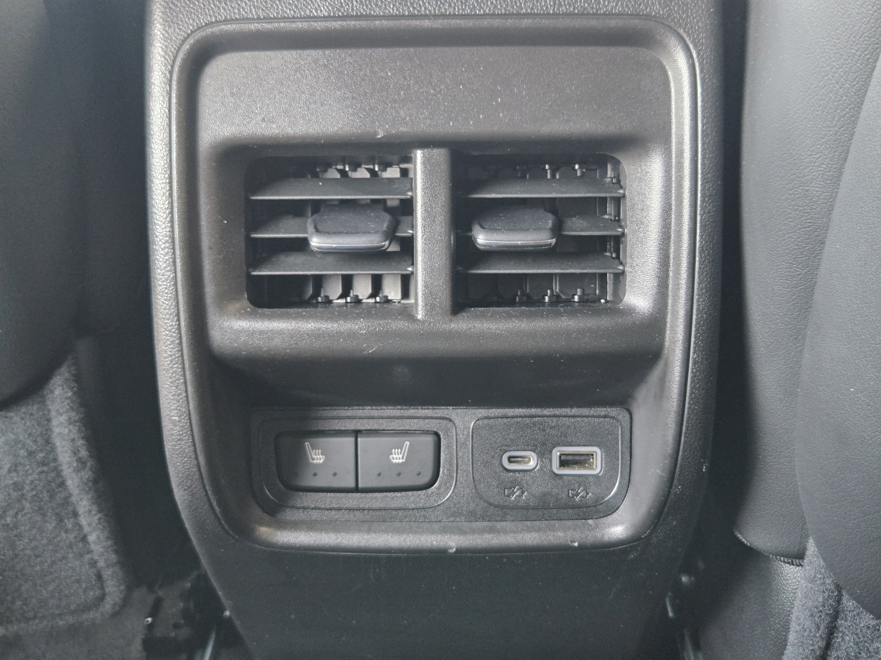 Used 2022 Cadillac XT4 Sport w/ Comfort Package FWD image 31