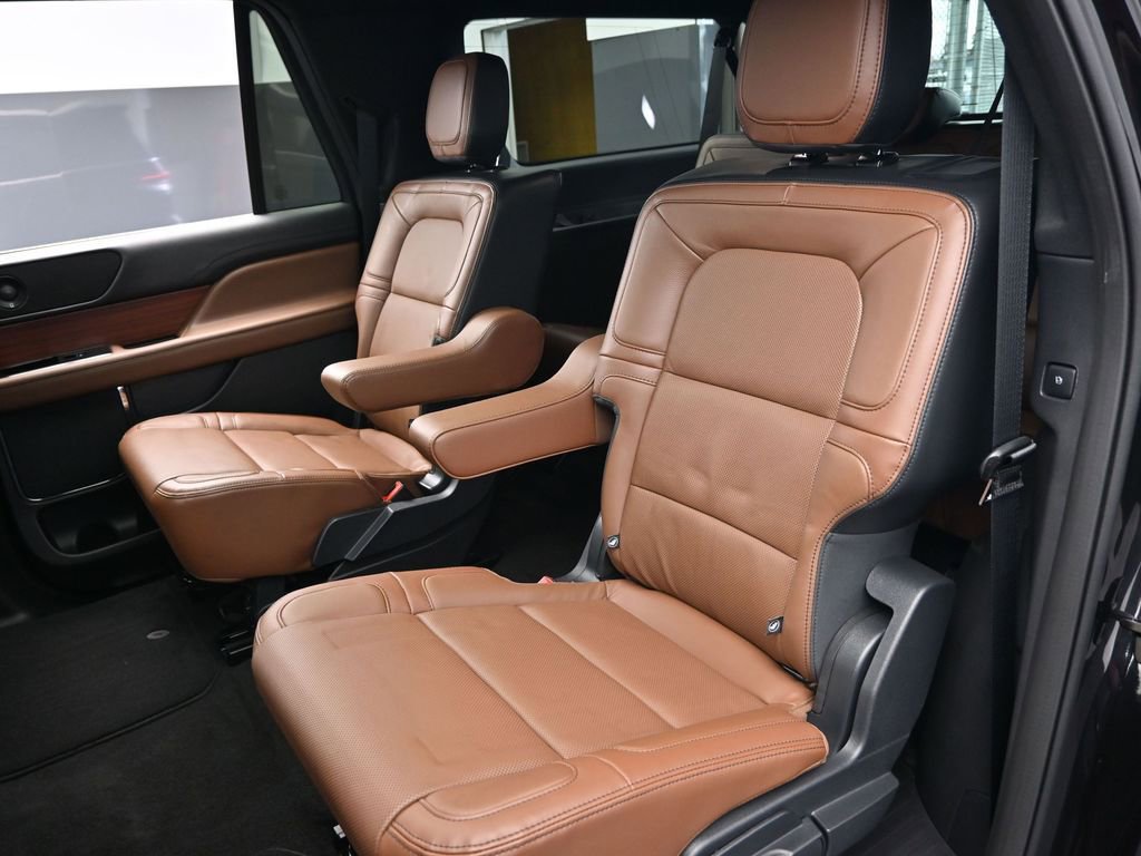 Used 2024 Lincoln Navigator L Reserve image 25