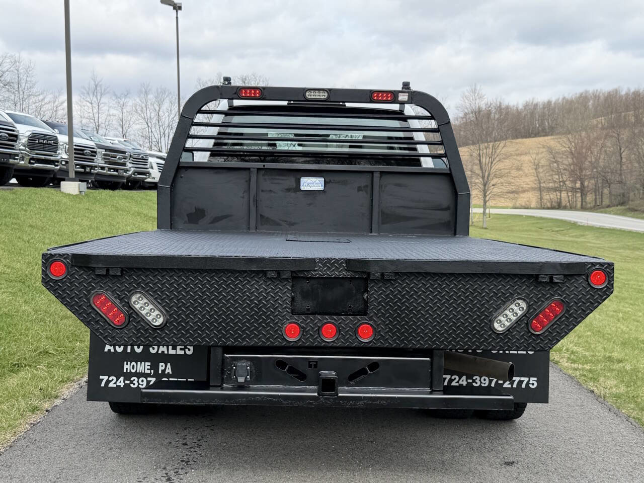 Used 2021 Ford F350 XL w/ Power Equipment Group image 4