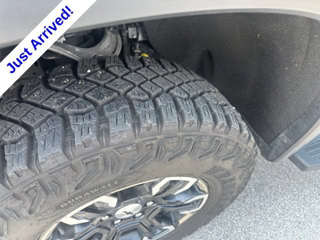 Used 2026 Chevrolet Silverado 1500 ZR2 AWD/4WD image 9