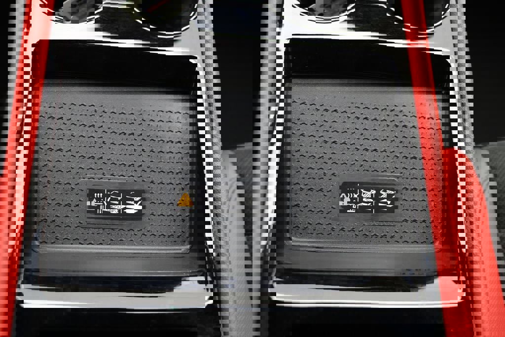 Used 2024 Chevrolet Blazer EV RS image 26