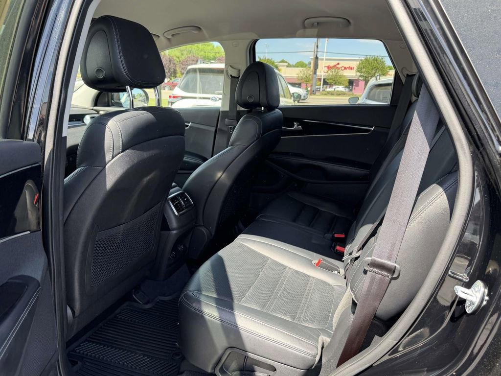Used 2016 Kia Sorento EX image 15