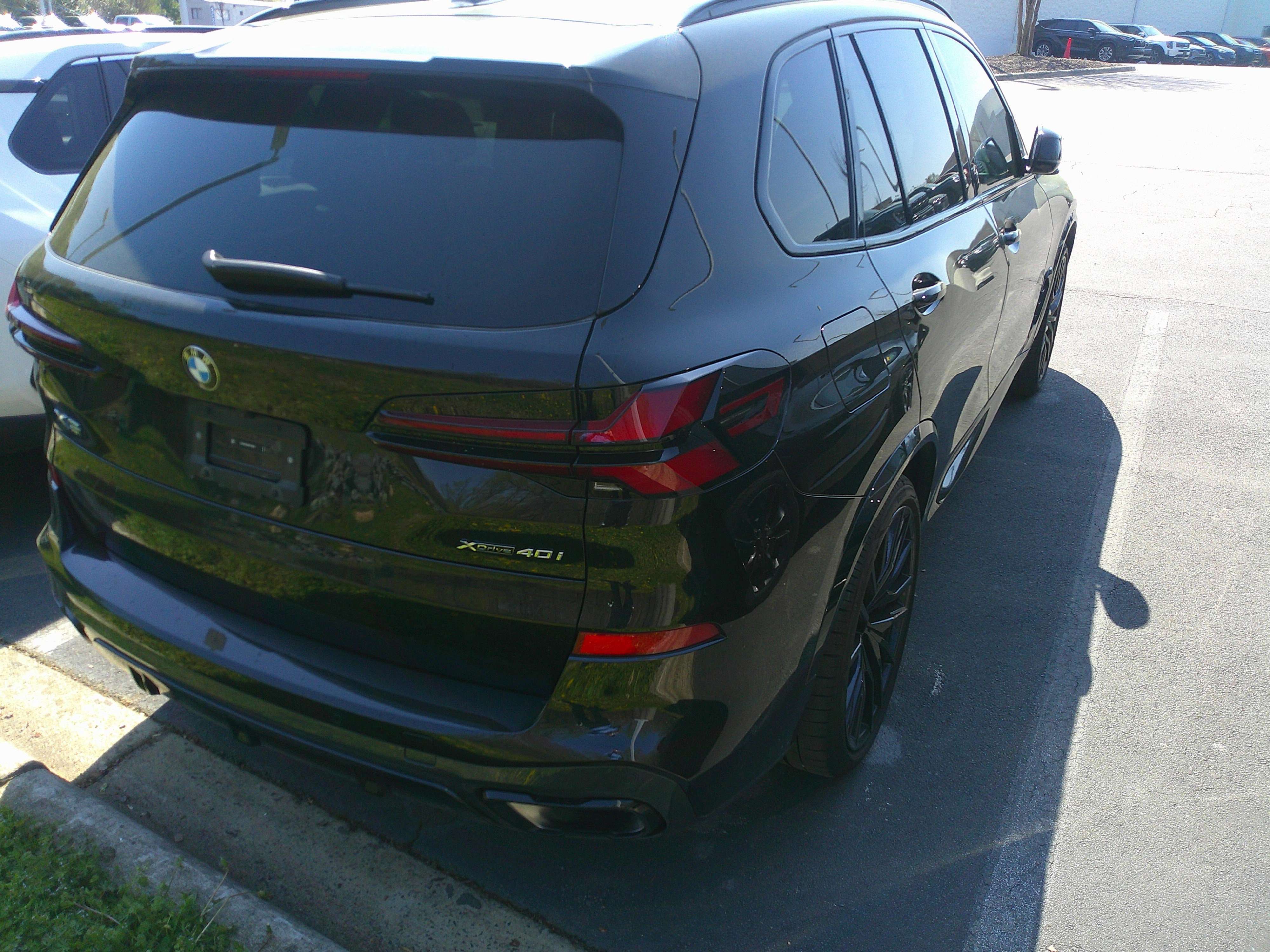 Used 2025 BMW X5 xDrive40i w/ M Sport Package image 6