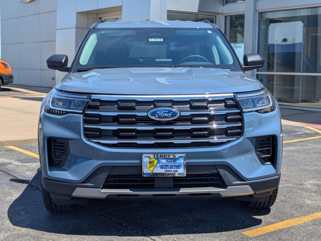 New 2026 Ford Explorer Active AWD/4WD image 2
