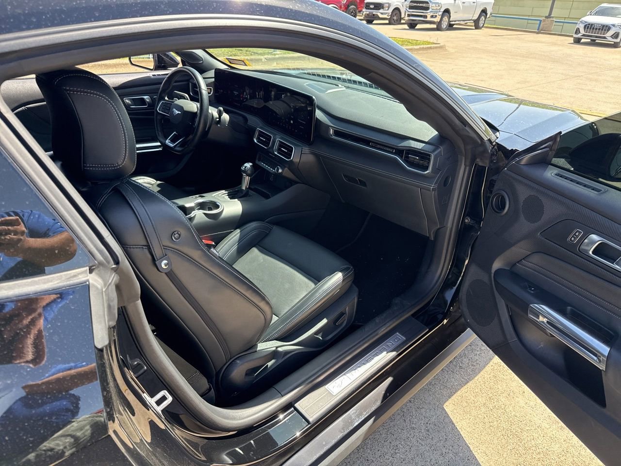 Used 2024 Ford Mustang GT Premium image 11